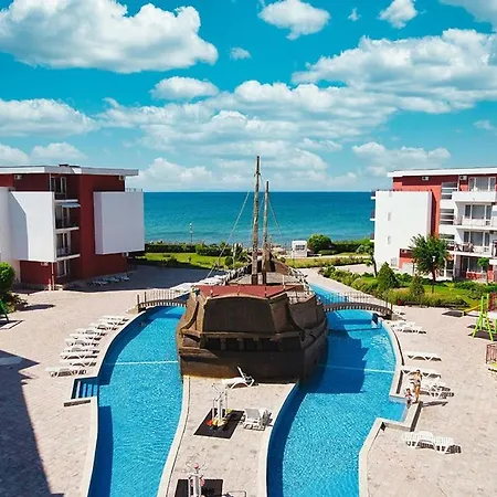 Beachfront With Sea Views アパート