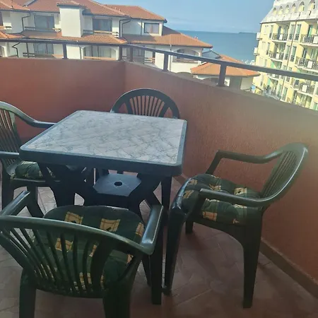 アパート Beachfront With Sea Views